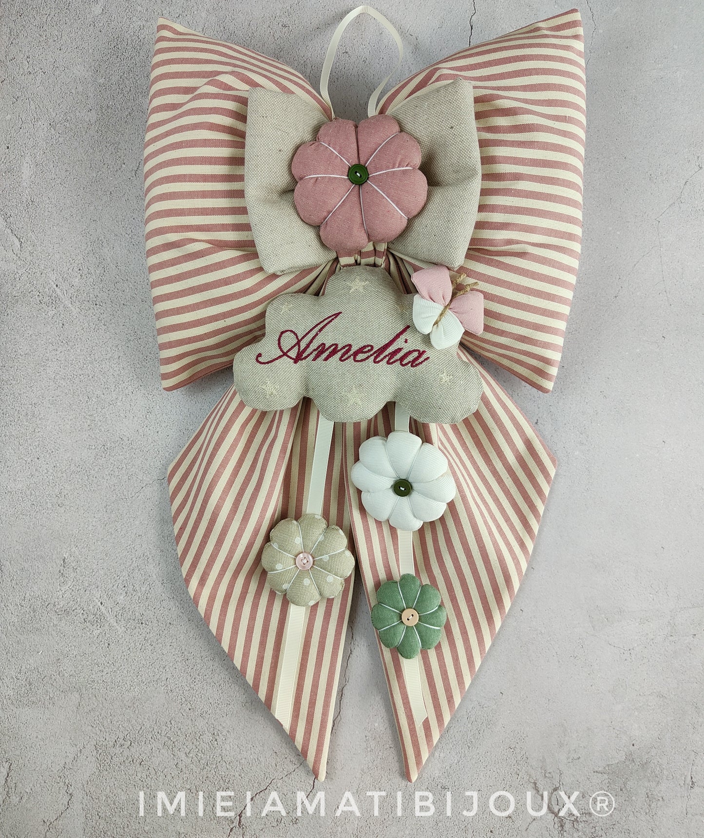 Fiocco nascita imbottito con fiori, nuvola e farfalla