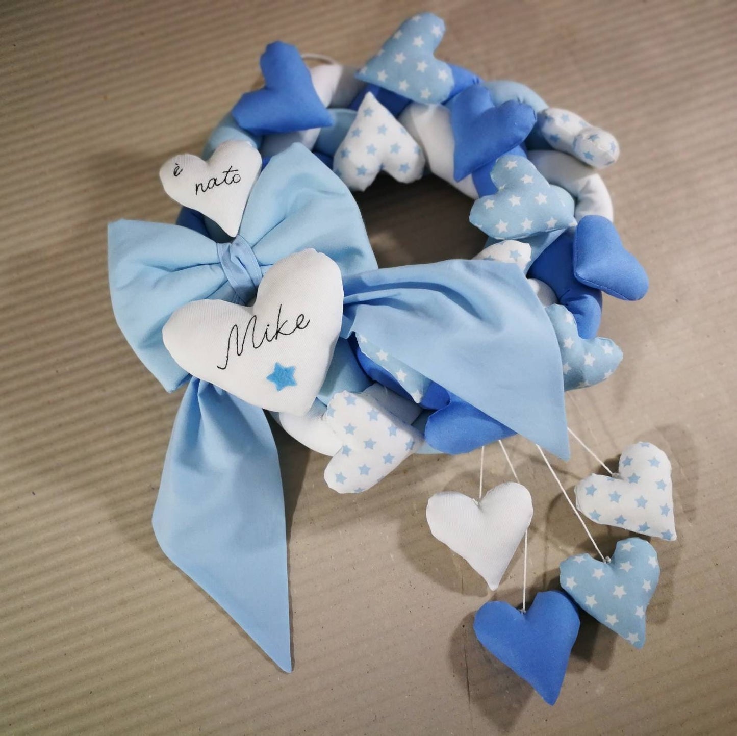 Ghirlanda fiocco nascita mille cuori + cuori pendenti colori bimbo