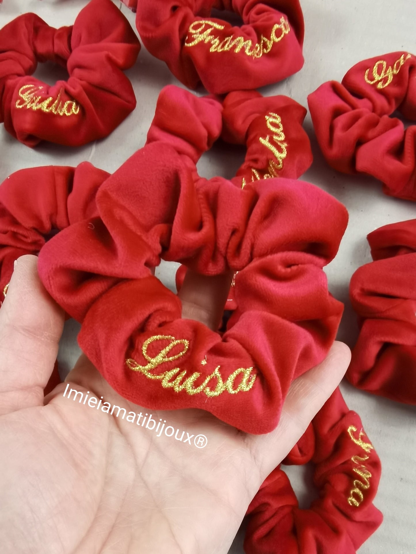 Scrunchies elastici per capelli colorati personalizzati ricamati col nome o senza