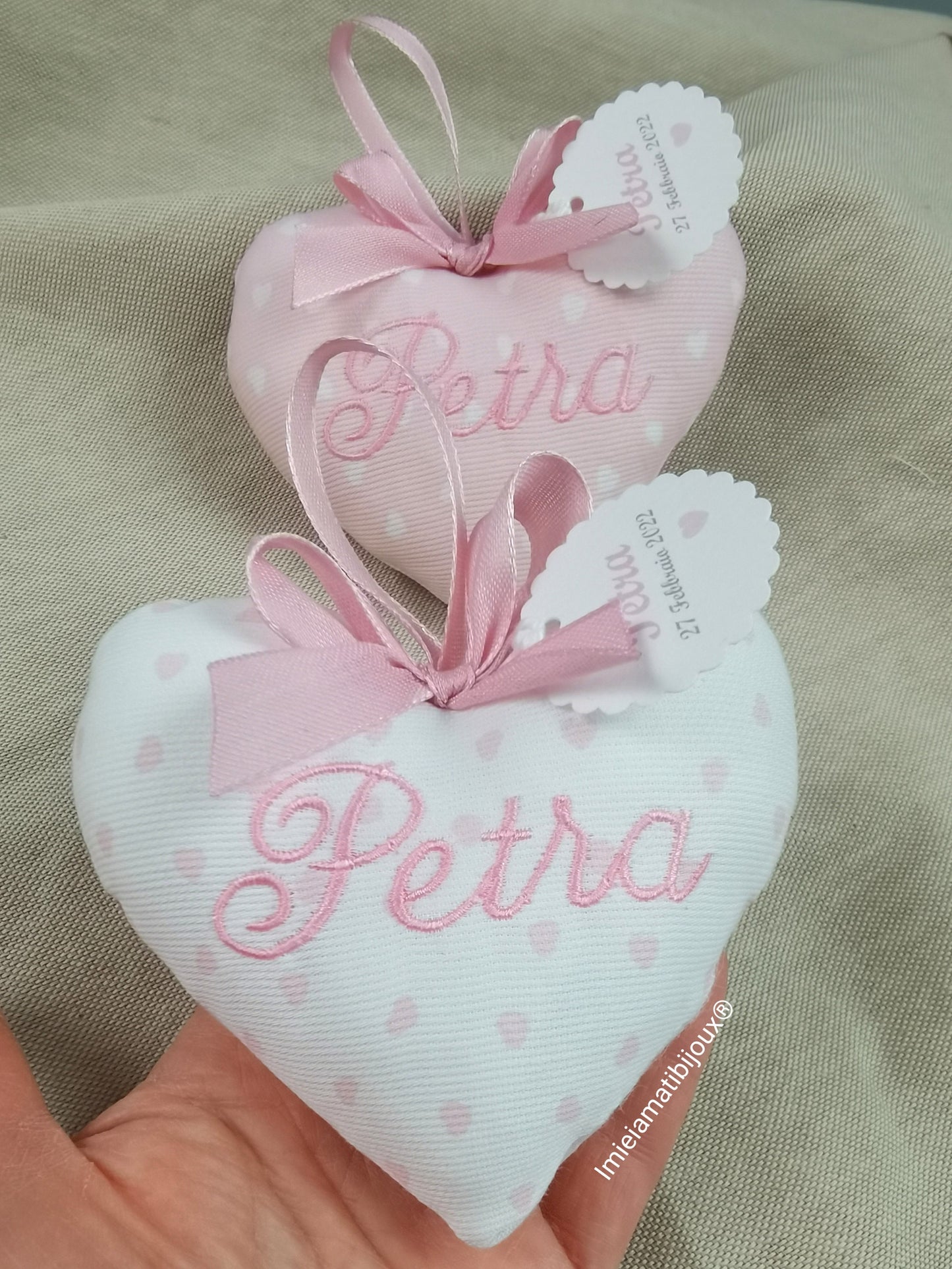 Bomboniere nascita battesimo a forma di cuore imbottito nome ricamato