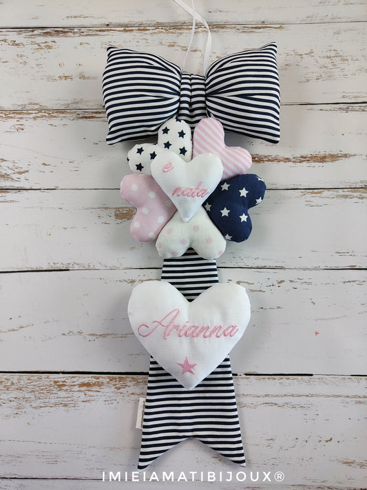 Fiocco nascita a coccarda personalizzato con nome ricamato - 2 misure disponibili